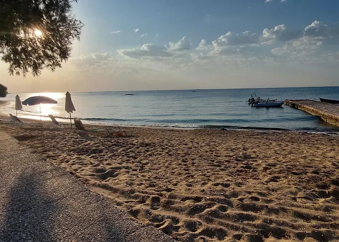 Fotis Beach Apartment At Komi